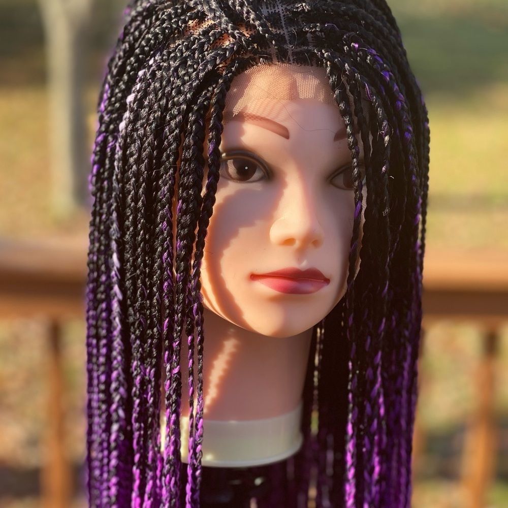 Two tone knotless